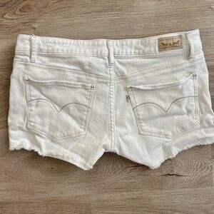 Levi’s White Shorty Shirt Cutoff Shorts Size 11 Stretchy White Denim Shorts